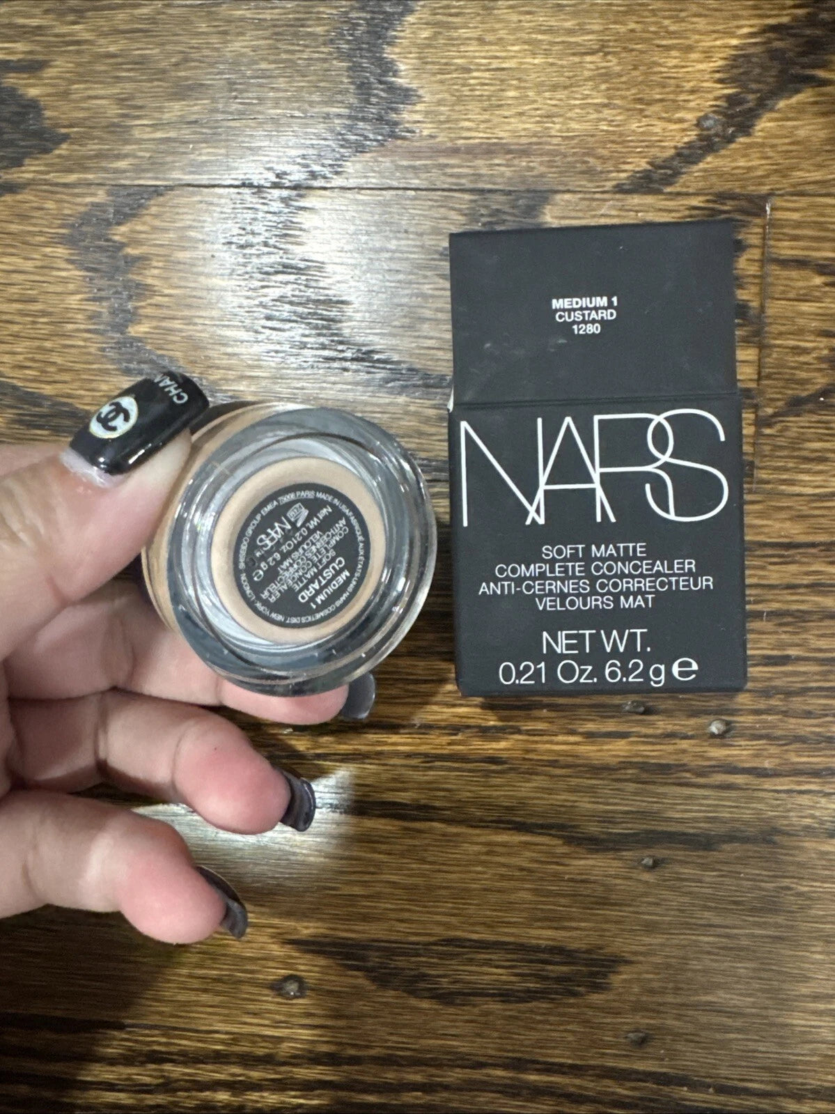 NARS Soft Matte Complete Concealer *Medium 1 Custard* 0.21oz./6.2g NEW IN BOX Secondary image